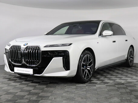 BMW 7 серии VII (G70)