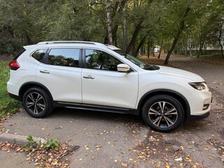 2018 Nissan X-Trail III Рестайлинг, белый, 2475000 рублей, вид 4