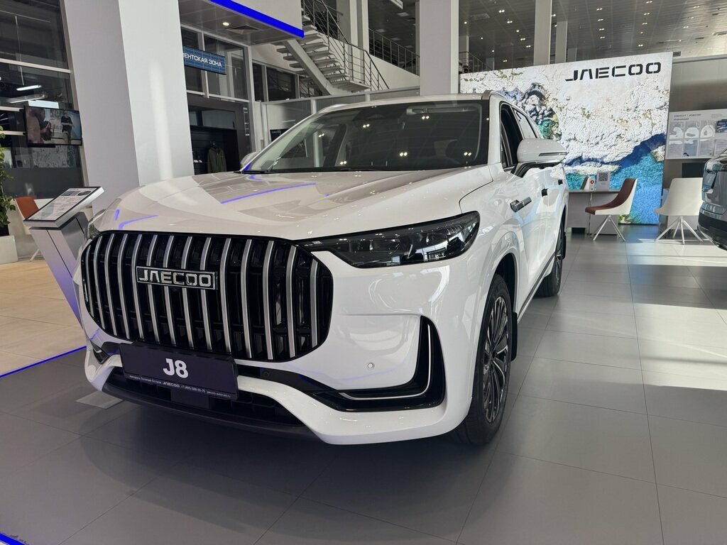Открыть фотографии: Jaecoo J8
