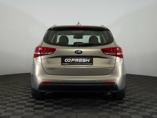 2017 Kia Ceed II Рестайлинг, серебристый, 1420000 рублей, вид 4
