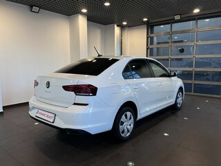 2022 Volkswagen Polo VI, белый, 1540000 рублей, вид 3