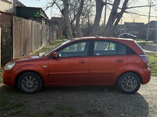 2007 Kia Rio II, оранжевый, 550000 рублей, вид 5