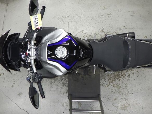 2017 Yamaha MT-10SP, серебристый, 1250000 рублей - вид 9