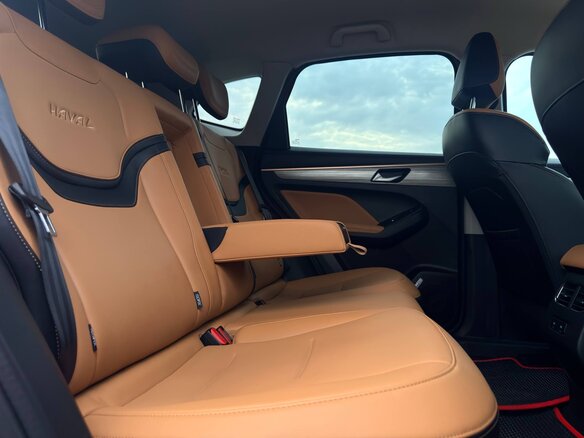 2023 Haval Jolion I Рестайлинг, пурпурный, 1790000 рублей - вид 3