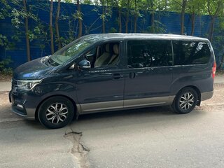 2018 Hyundai H-1 II Рестайлинг 2, синий, 2700000 рублей, вид 3
