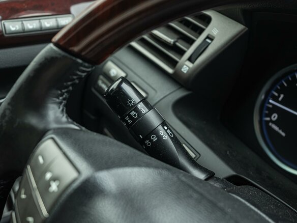 2011 Lexus LX 570 III, чёрный, 2890000 рублей - вид 12