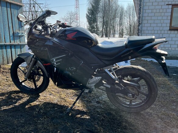 2017 Racer Skyway, чёрный, 105000 рублей