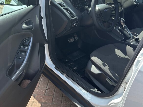 2013 Ford Focus III, белый, 1095000 рублей - вид 9