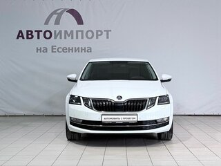 2017 Skoda Octavia III (A7) Рестайлинг, белый, 2200000 рублей, вид 2