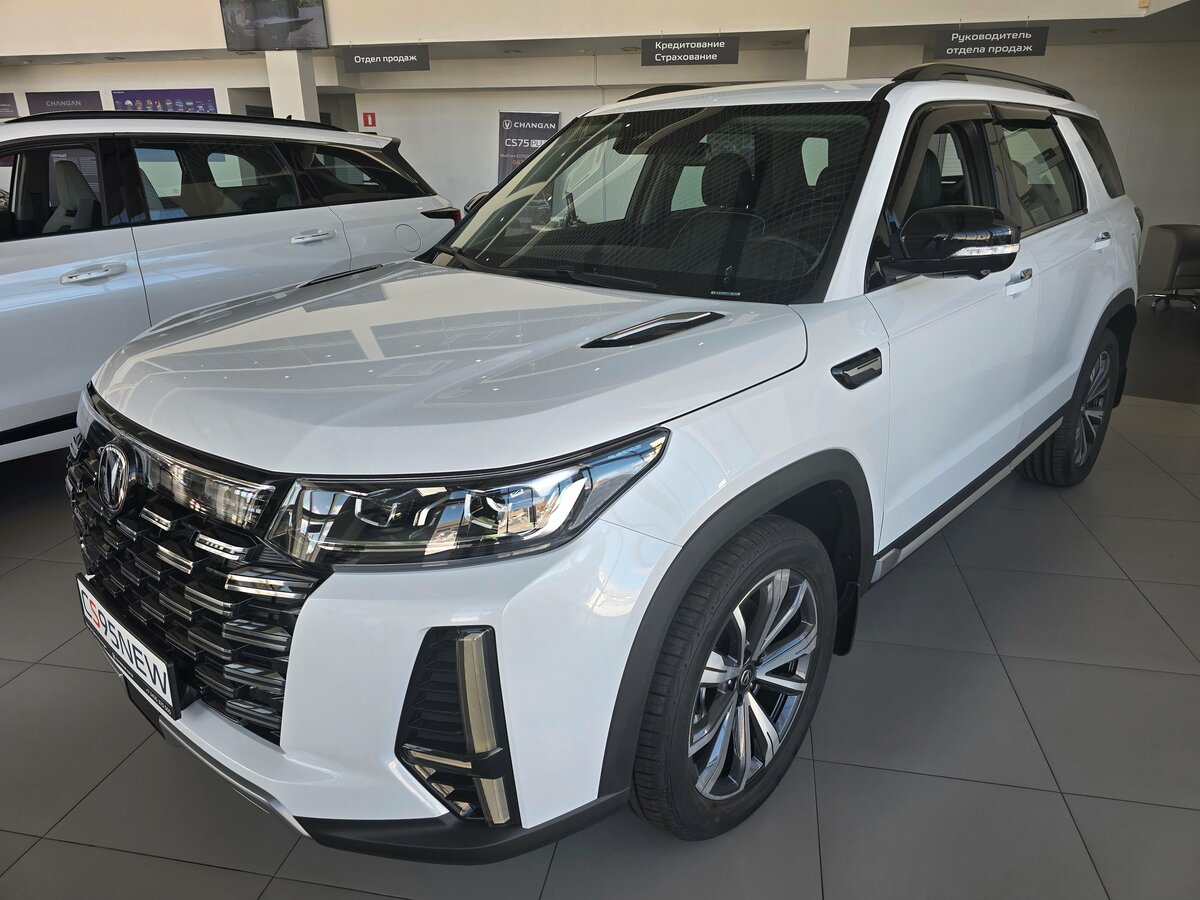 Открыть фотографии: Changan CS95 I Рестайлинг 2
