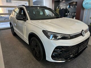 2026 Volkswagen Tiguan L Pro III (China Market), белый, 5000000 рублей, вид 3