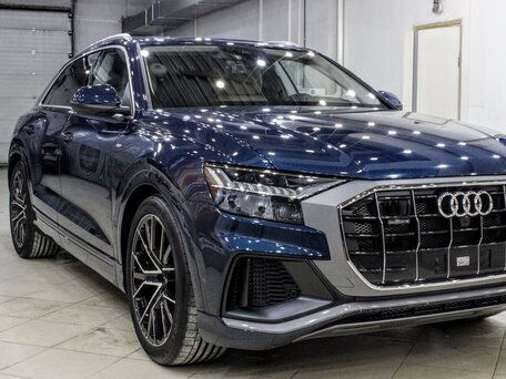 2018 Audi Q8 55 TFSI I (4M), синий, 5500000 рублей, вид 3