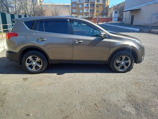 2013 Toyota RAV4 IV (XA40), коричневый, 1950000 рублей, вид 3