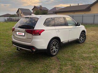 2018 Mitsubishi Outlander III Рестайлинг 2, белый, 2100000 рублей, вид 5