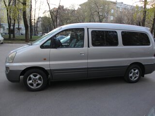 2006 Hyundai Starex I Рестайлинг 2, серебристый, 550000 рублей, вид 3