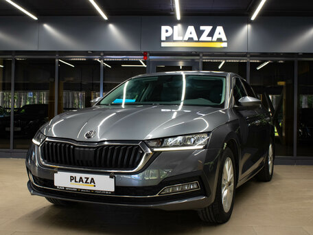 2021 Skoda Octavia IV (A8), серый, 2350000 рублей, вид 5