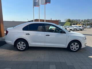 2017 Skoda Rapid I, белый, 1230000 рублей, вид 4