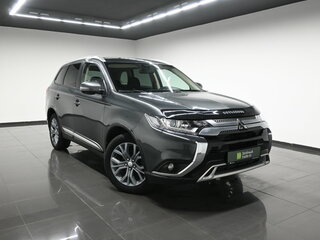 2020 Mitsubishi Outlander III Рестайлинг 3, серый, 1990000 рублей, вид 5