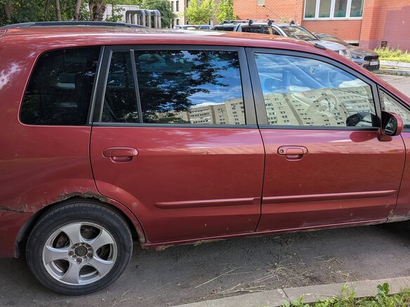 2002 Mazda Premacy I (CP), пурпурный, 280000 рублей - вид 3