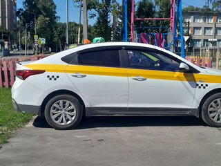 2019 Hyundai Solaris II, белый, 899000 рублей, вид 3