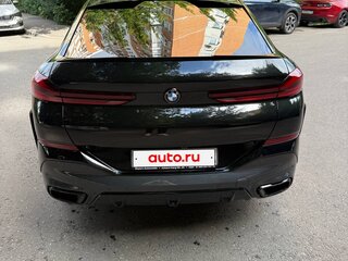 2021 BMW X6 40d III (G06), чёрный, 9850000 рублей, вид 5