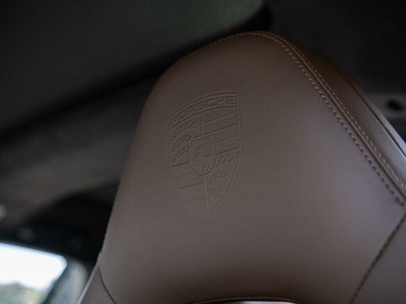 2019 Porsche Panamera 4 Sport Turismo II, серый - вид 34