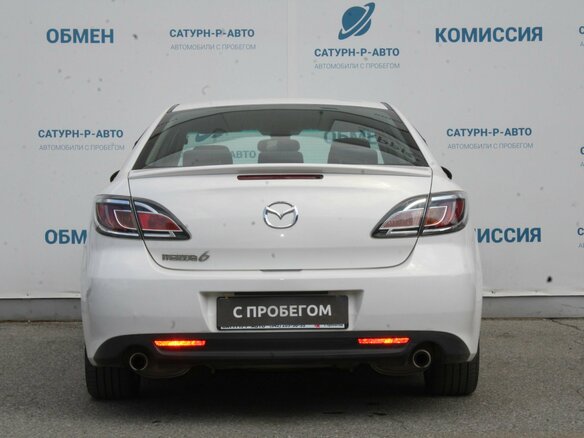 2010 Mazda 6 II (GH) Рестайлинг, белый, 790000 рублей - вид 5