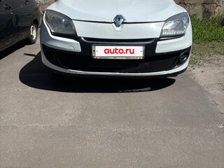 2012 Renault Megane III Рестайлинг, белый, 540000 рублей, вид 1