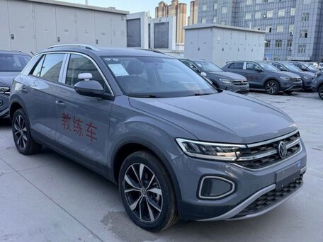 2023 Volkswagen T-Roc I (China Market), серый, 1920000 рублей, вид 1