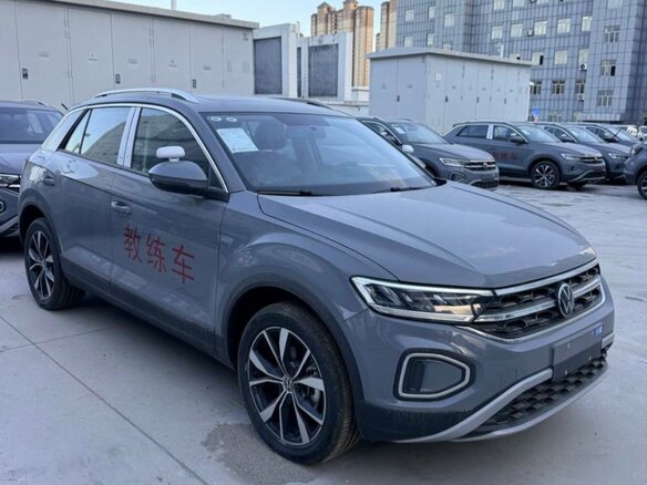 2023 Volkswagen T-Roc I (China Market), серый, 1920000 рублей