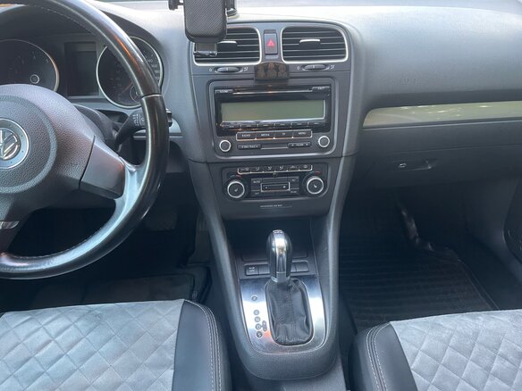 2011 Volkswagen Golf VI, серый, 750000 рублей - вид 5