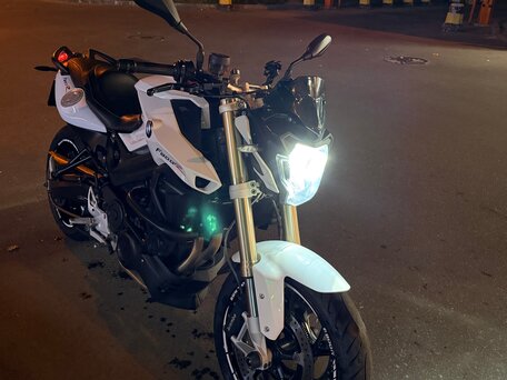 2016 BMW F 800 R, белый, 510000 рублей, вид 1