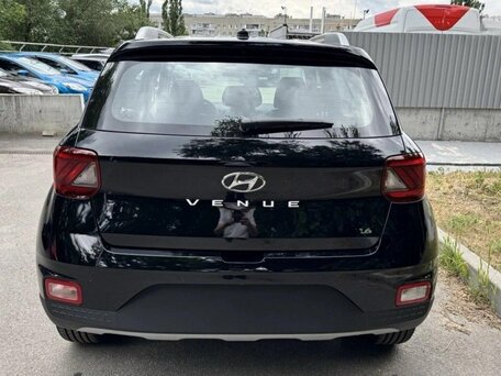 2025 Hyundai Venue I, чёрный, 2200000 рублей, вид 5