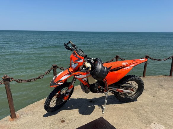 2024 KTM 300 SX, красный, 880000 рублей - вид 2