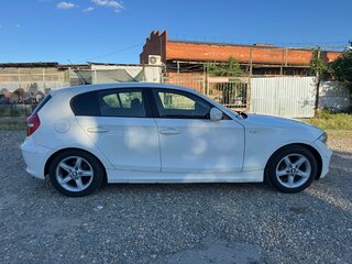 2011 BMW 1 серии 116i I (E81/E82/E87/E88) Рестайлинг, белый, 585000 рублей, вид 4