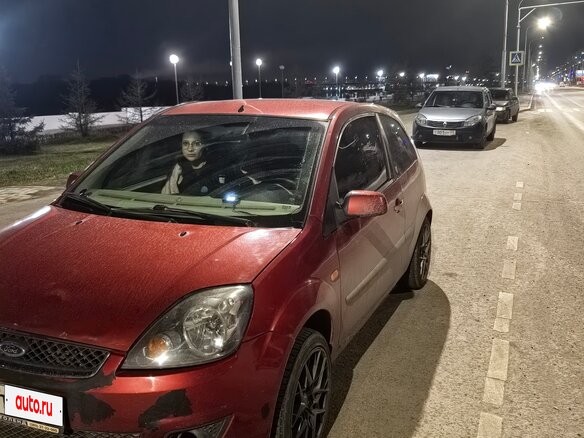 2006 Ford Fiesta Mk5, красный, 350000 рублей - вид 1