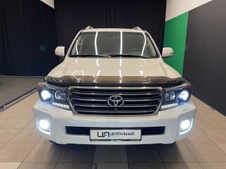 2014 Toyota Land Cruiser 200 Series Рестайлинг 1, белый, 3800000 рублей, вид 2