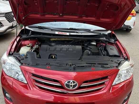 2011 Toyota Corolla X (E140, E150) Рестайлинг, пурпурный, 1300000 рублей - вид 1