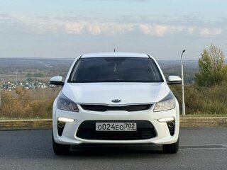 2019 Kia Rio IV, белый, 1400000 рублей, вид 2