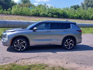 2022 Mitsubishi Outlander IV, серый, 2450000 рублей, вид 1