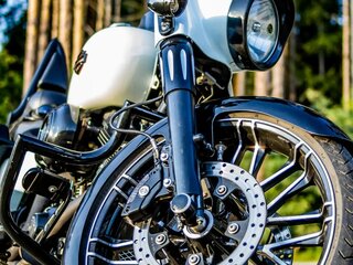 2009 Harley-Davidson Road King, белый, 1200000 рублей, вид 1