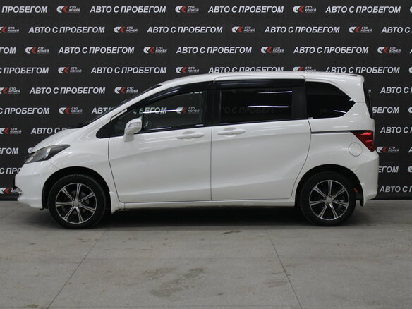 2010 Honda Freed I, белый - вид 1
