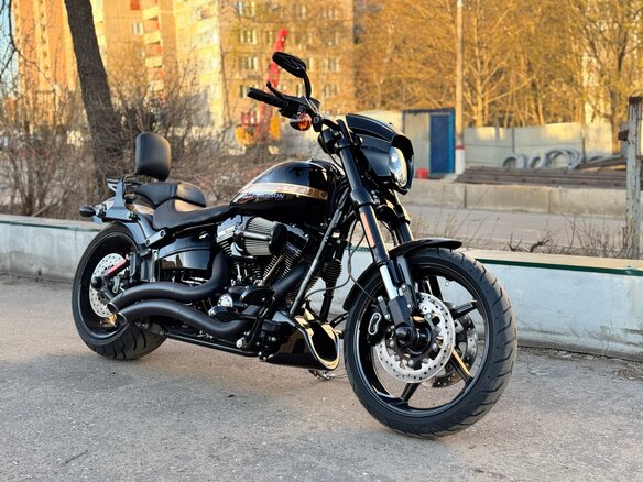 2016 Harley-Davidson Breakout, чёрный - вид 6