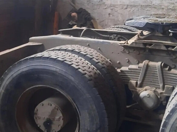 2012 КамАЗ 6460, оранжевый, 1600000 рублей - вид 9