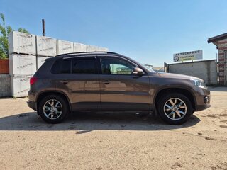 2014 Volkswagen Tiguan I Рестайлинг, коричневый, 1400000 рублей, вид 3