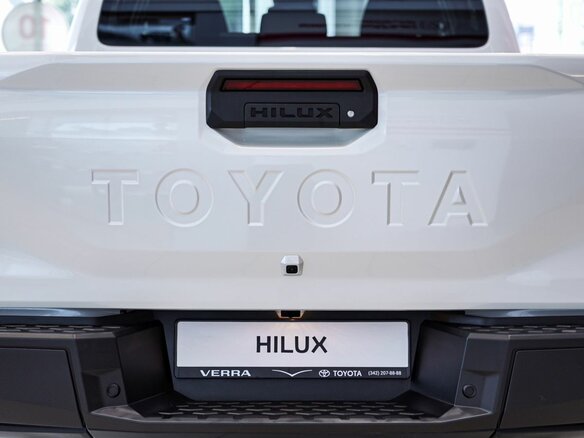 2026 Toyota Hilux IX, белый, 7500000 рублей - вид 18