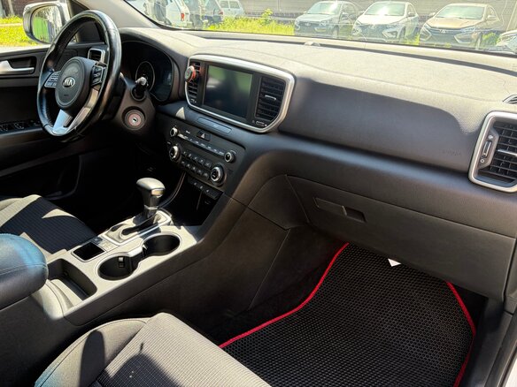 2021 Kia Sportage IV Рестайлинг, белый, 2490000 рублей - вид 8