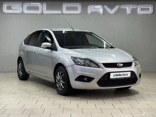 2009 Ford Focus II Рестайлинг, серебристый, 750000 рублей, вид 3