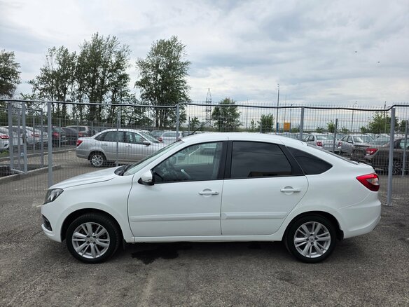 2019 Lada (ВАЗ) Granta I Рестайлинг, белый - вид 4