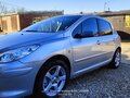 2007 Peugeot 307 I Рестайлинг, серебристый, 500000 рублей - вид 1